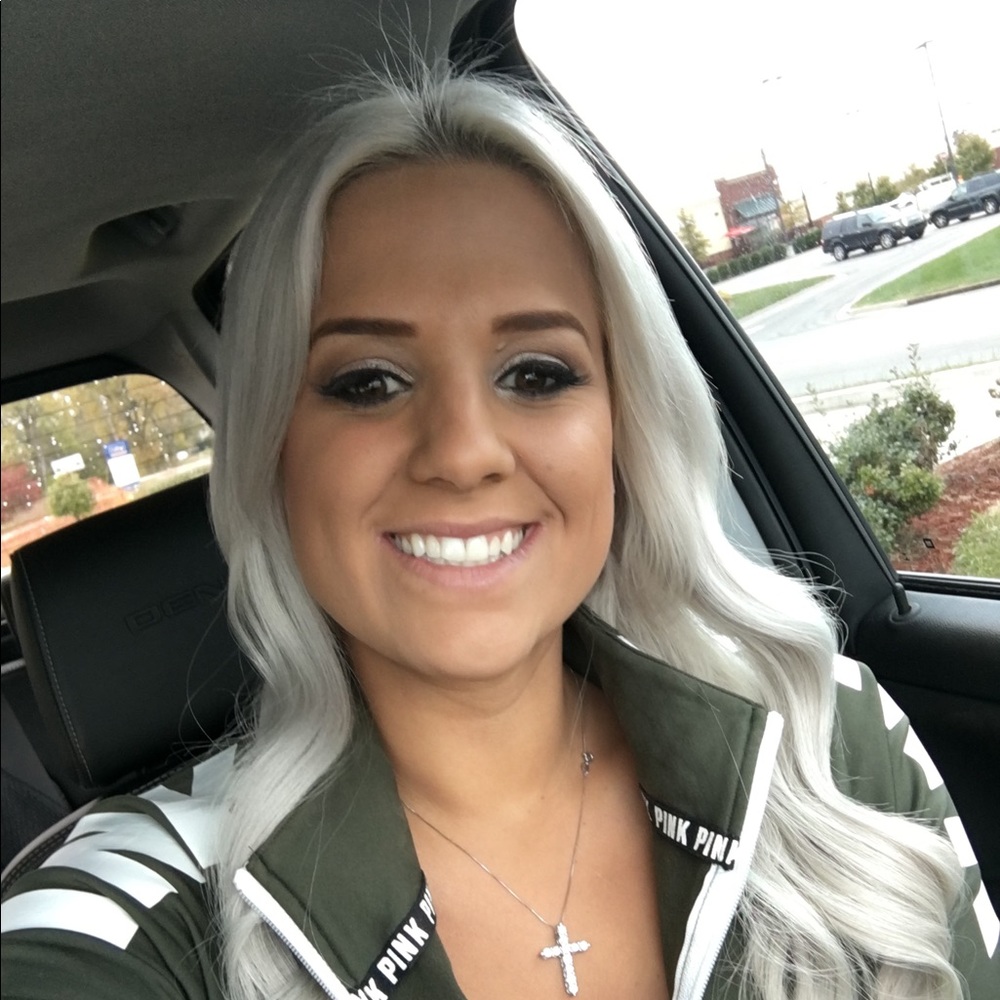Meet your Posher, Sarah